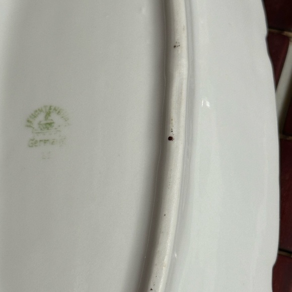 Antique LEUCHTENBURG Germany Porcelain majestic Roses tray - Picture 7 of 15